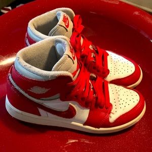 Slightly worn willing to negotiate price